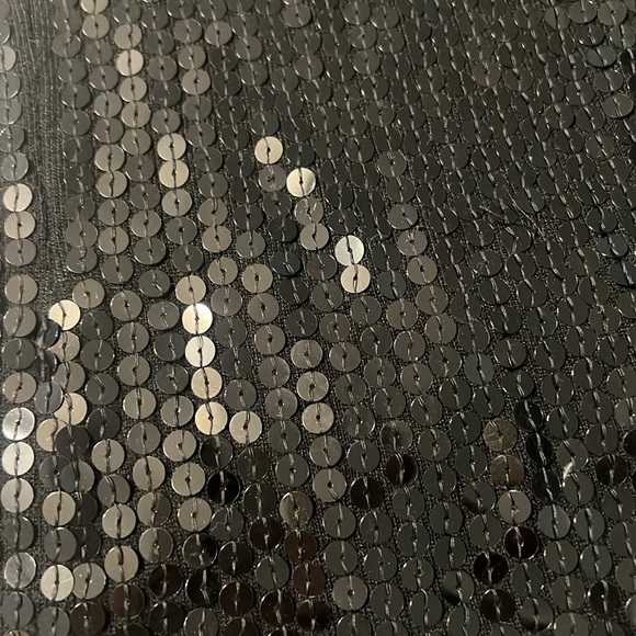 Club Monaco one sleeve - Picture 3 of 4